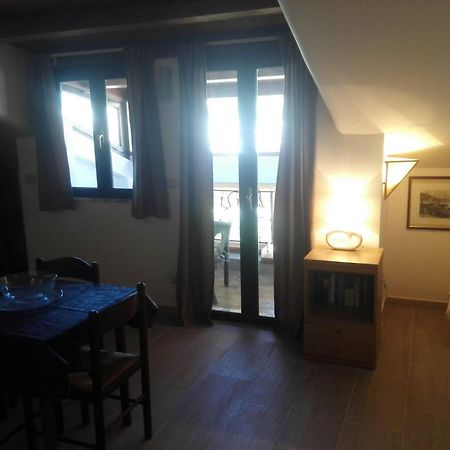 Villa Marysa Studio Apartment גיארדיני נאקסוס חדר תמונה