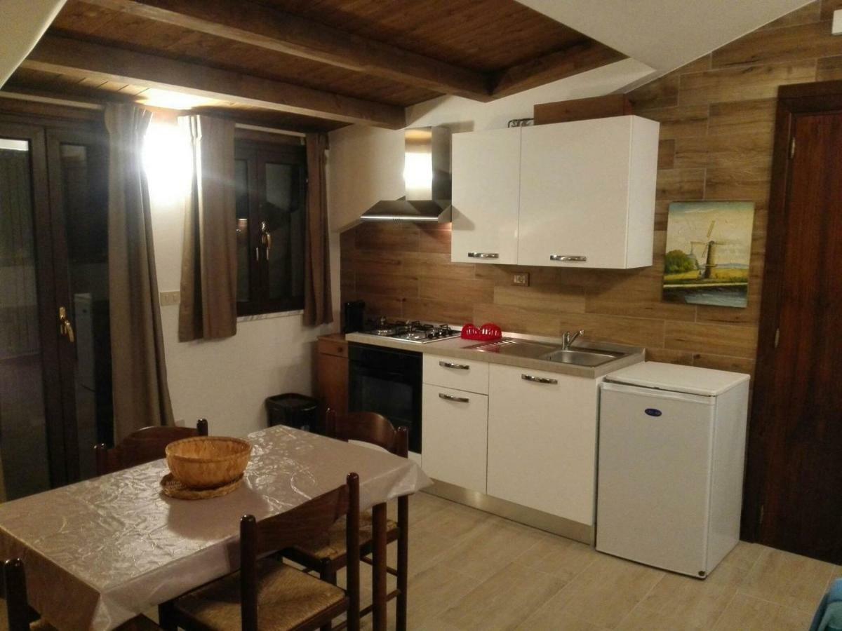 Villa Marysa Studio Apartment גיארדיני נאקסוס מראה חיצוני תמונה