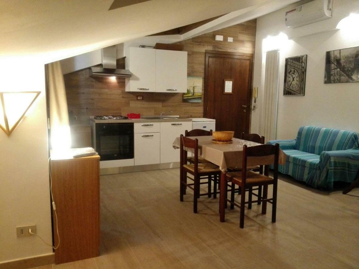 Villa Marysa Studio Apartment גיארדיני נאקסוס מראה חיצוני תמונה