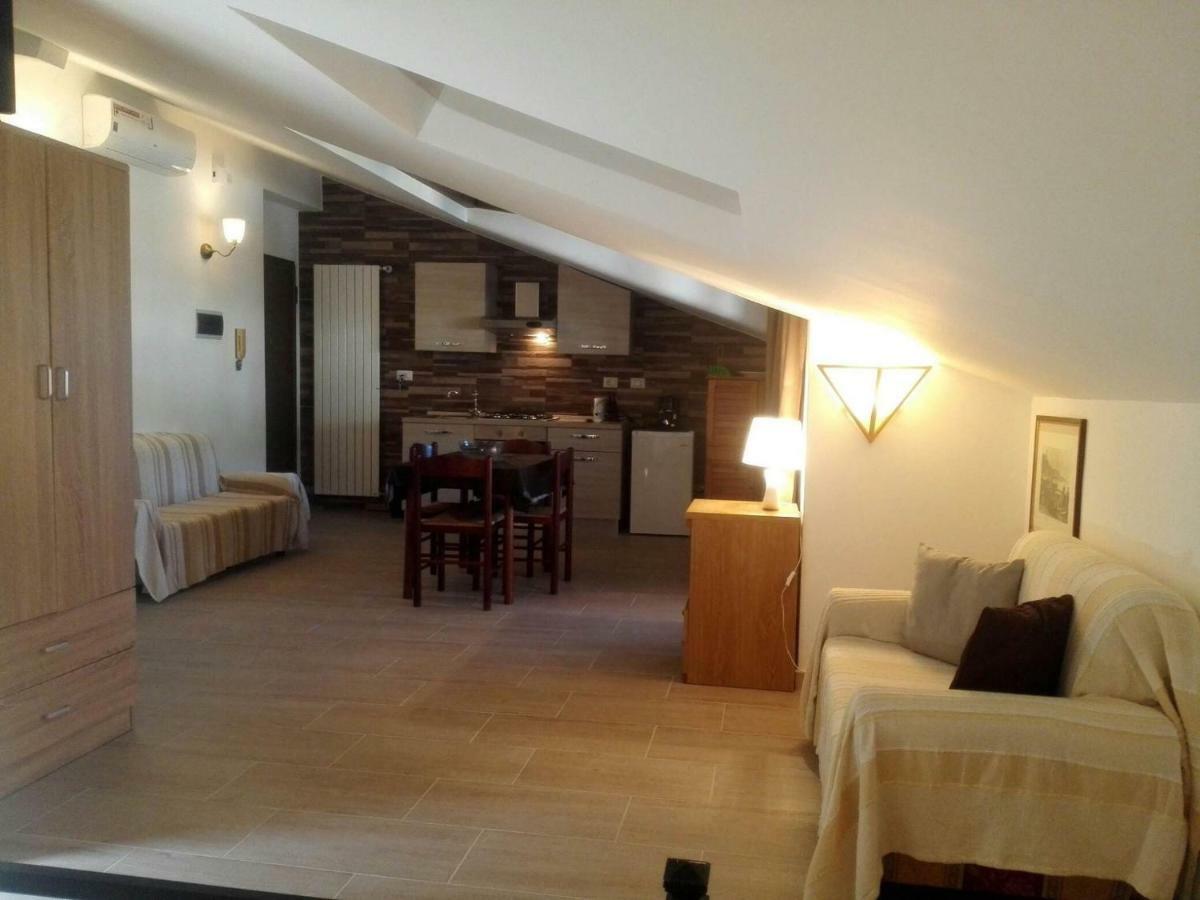 Villa Marysa Studio Apartment גיארדיני נאקסוס מראה חיצוני תמונה